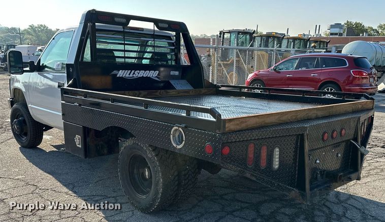 image for item DS2336 1999 Chevrolet K3500  flatbed pickup truck