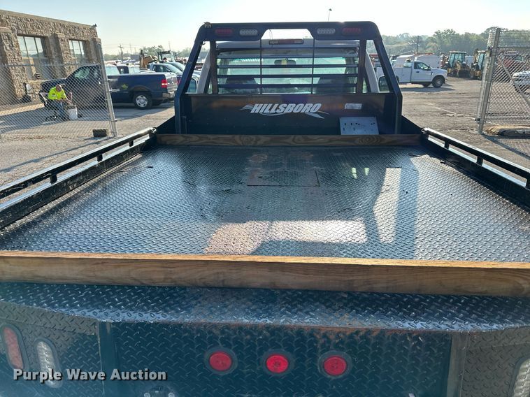 image for item DS2336 1999 Chevrolet K3500  flatbed pickup truck