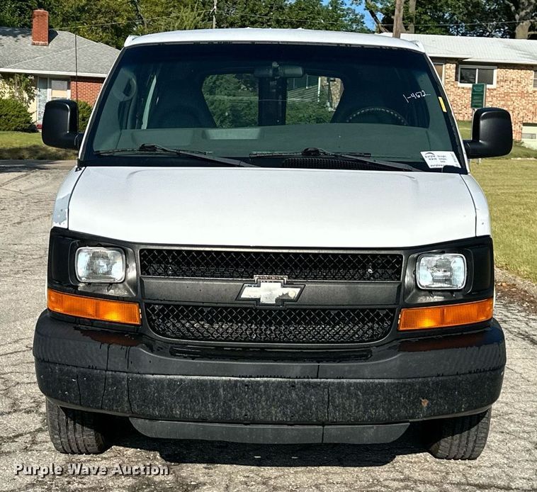 image for item DS2337 2007 Chevrolet Express 2500  van