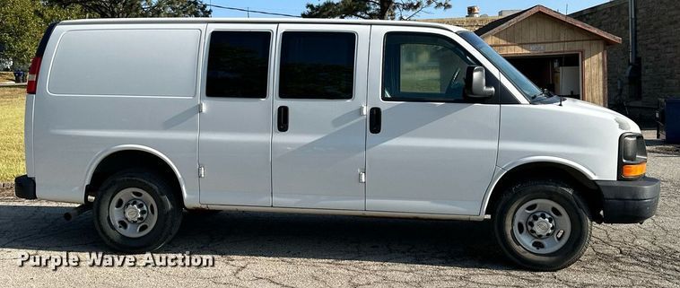 image for item DS2337 2007 Chevrolet Express 2500  van