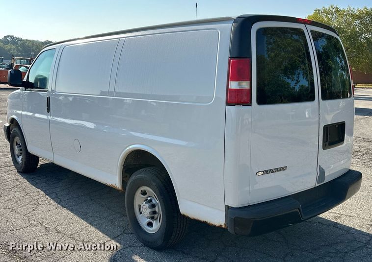 image for item DS2337 2007 Chevrolet Express 2500  van