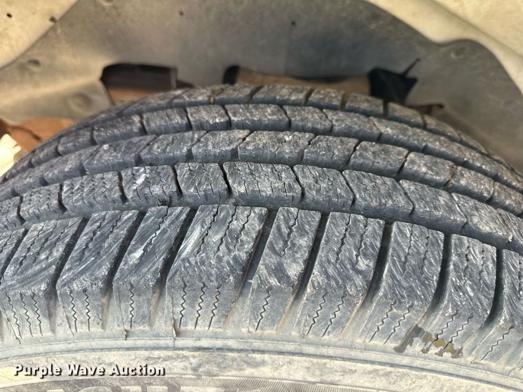 image for item DS2337 2007 Chevrolet Express 2500  van