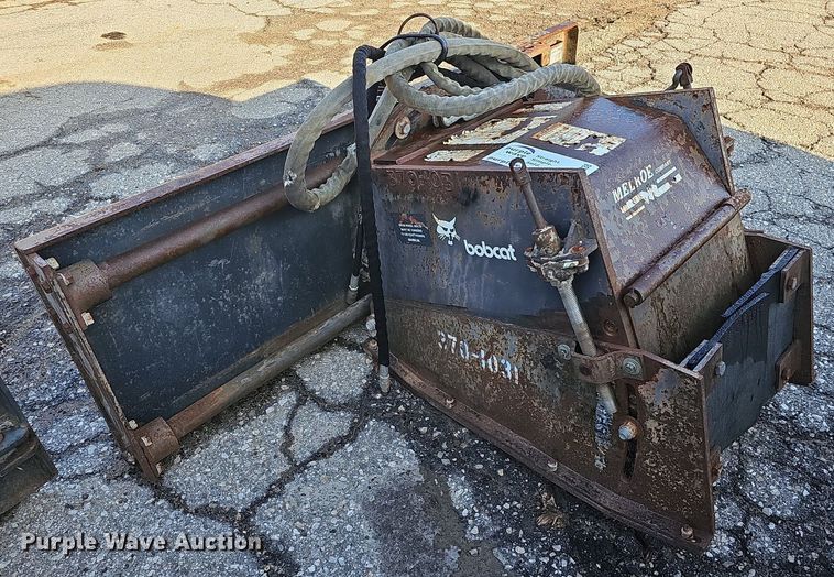 image for item DS2338 Bobcat  18"W skid steer cold planer