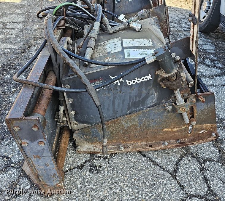 image for item DS2339 Bobcat  18"W skid steer cold planer