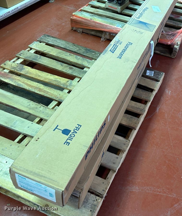 image for item LN9068 (48) Phillips F96T8/TL741 Plus/Alto fluorescent bulbs