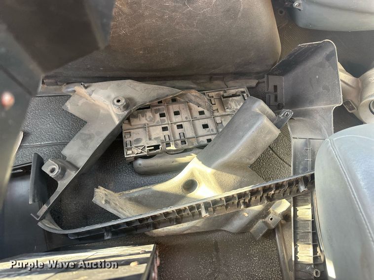 image for item LT9057 2007 International 7400  dump truck