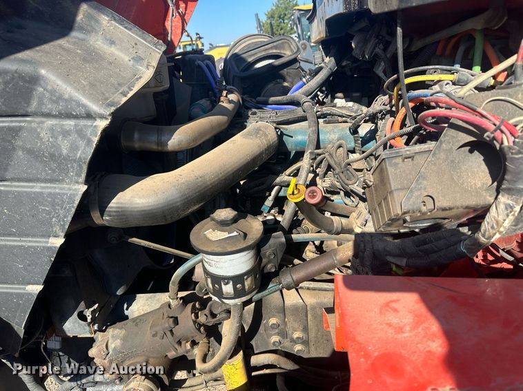 image for item LT9057 2007 International 7400  dump truck