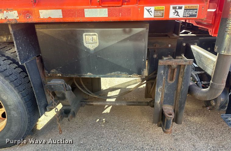 image for item LT9057 2007 International 7400  dump truck