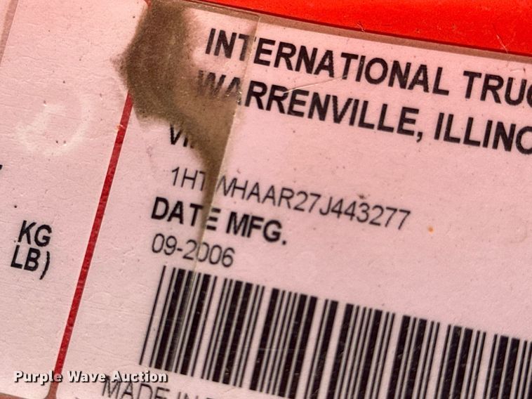 image for item LT9057 2007 International 7400  dump truck