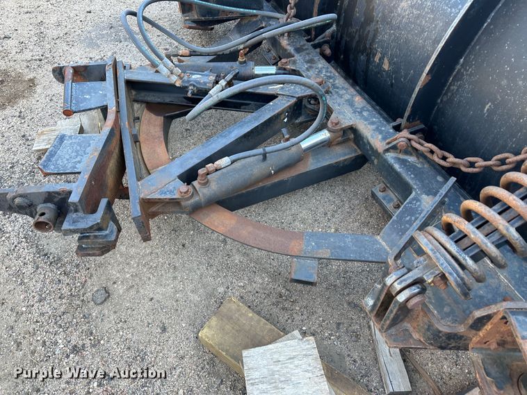 image for item LT9057 2007 International 7400  dump truck