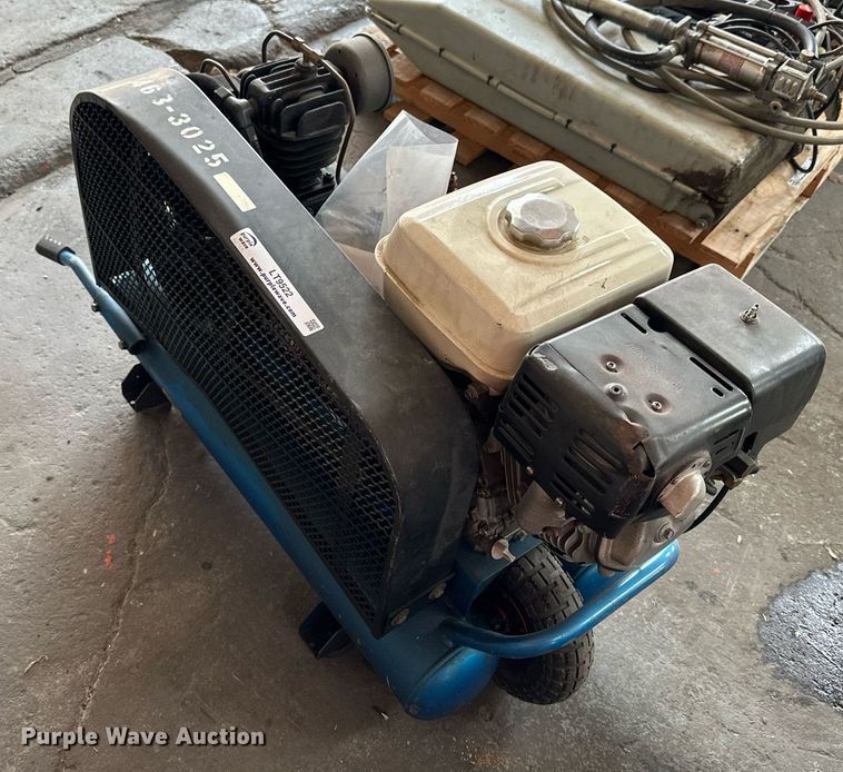 image for item LT9522 2005 Puma TUE8008GE  air compressor