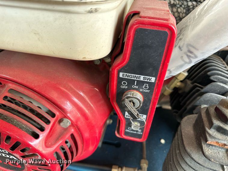 image for item LT9522 2005 Puma TUE8008GE  air compressor