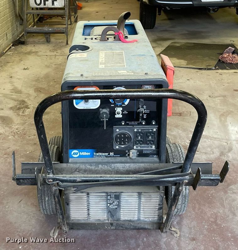 image for item LV9809 2002 Miller Trailblazer DC  welder/generator