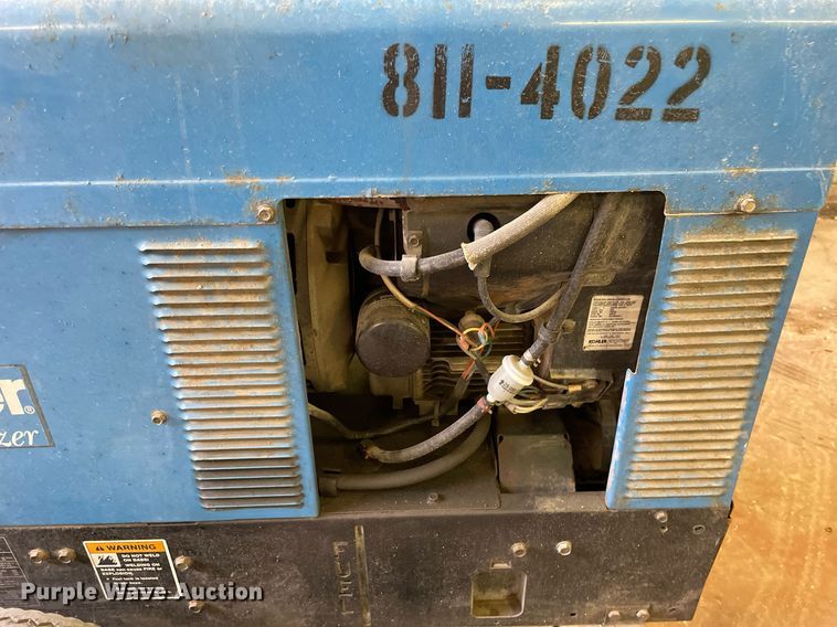 image for item LV9809 2002 Miller Trailblazer DC  welder/generator