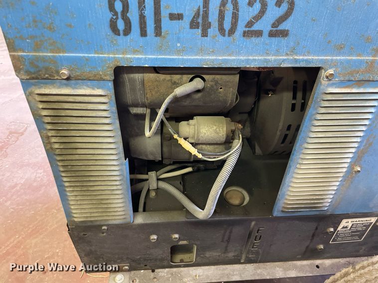 image for item LV9809 2002 Miller Trailblazer DC  welder/generator