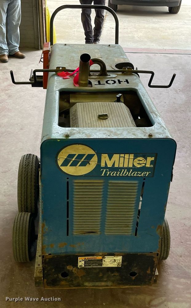 image for item LV9810 2002 Miller Trailblazer DC  welder/generator