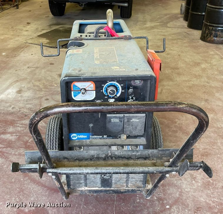 image for item LV9810 2002 Miller Trailblazer DC  welder/generator