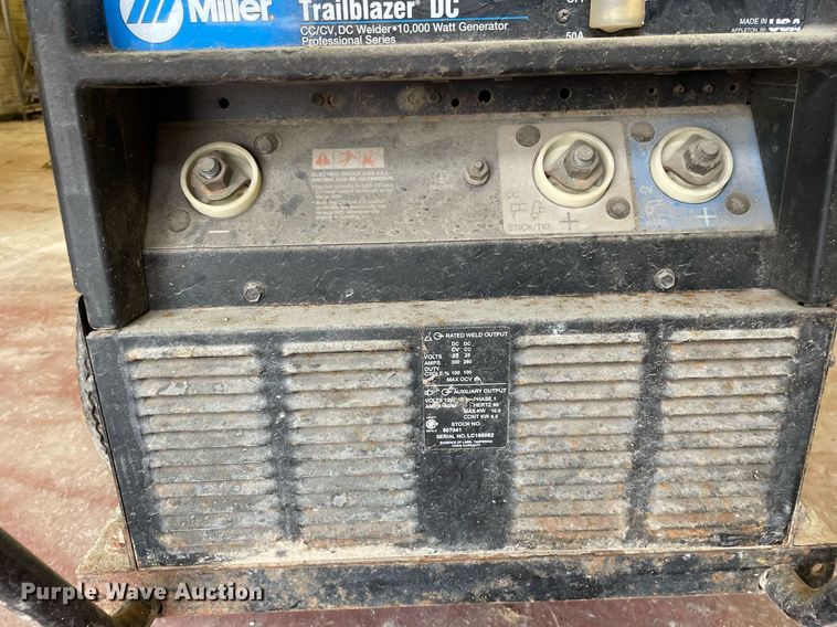image for item LV9810 2002 Miller Trailblazer DC  welder/generator
