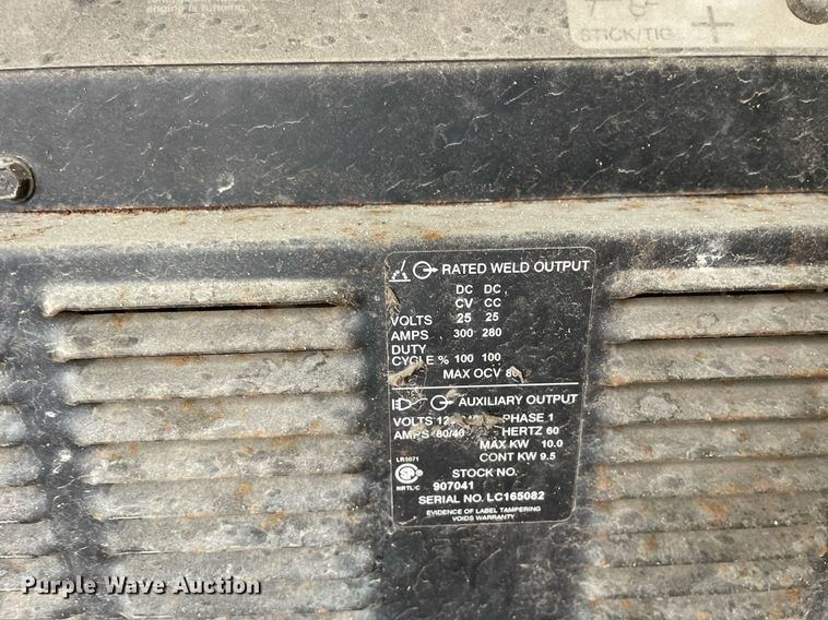 image for item LV9810 2002 Miller Trailblazer DC  welder/generator