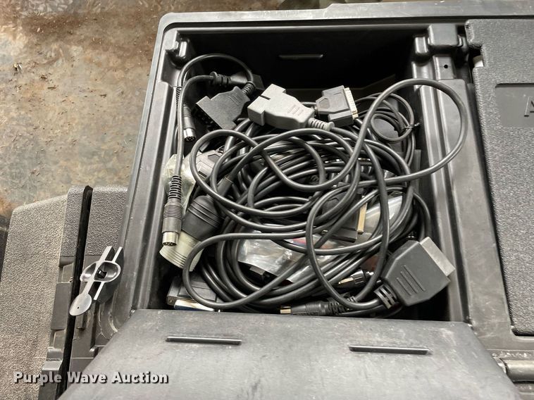 image for item LV9813 2008 OTC Genisys  diagnostic scanner