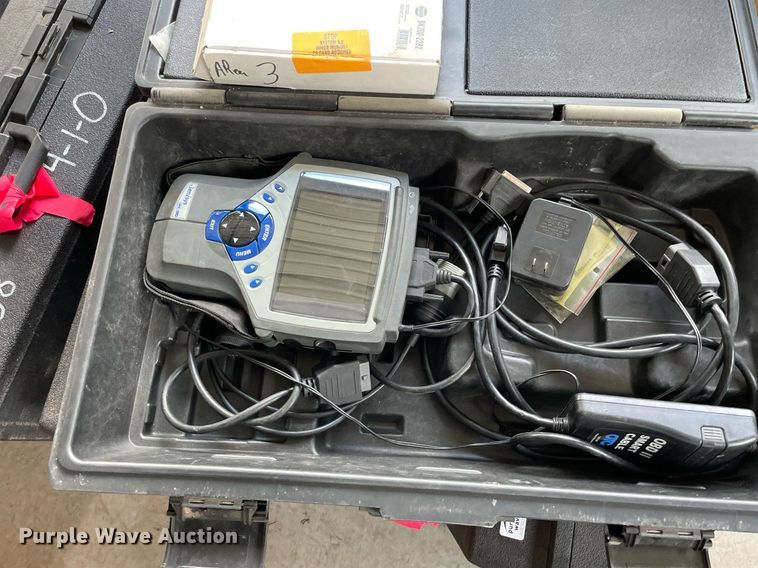 image for item LV9814 2008 OTC Genisys  diagnostic scanner