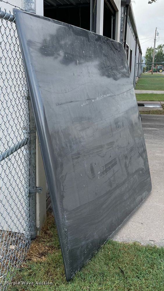 image for item LV9817 Fiberglass tonneau cover
