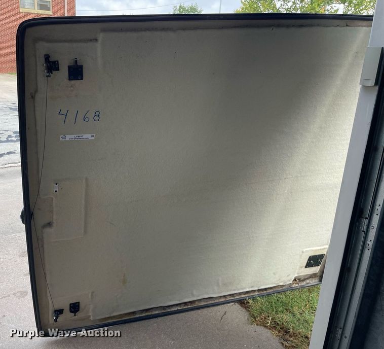 image for item LV9817 Fiberglass tonneau cover