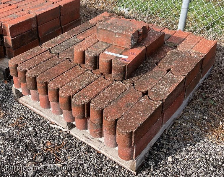 image for item LV9820 Approximately 180 landscape bricks