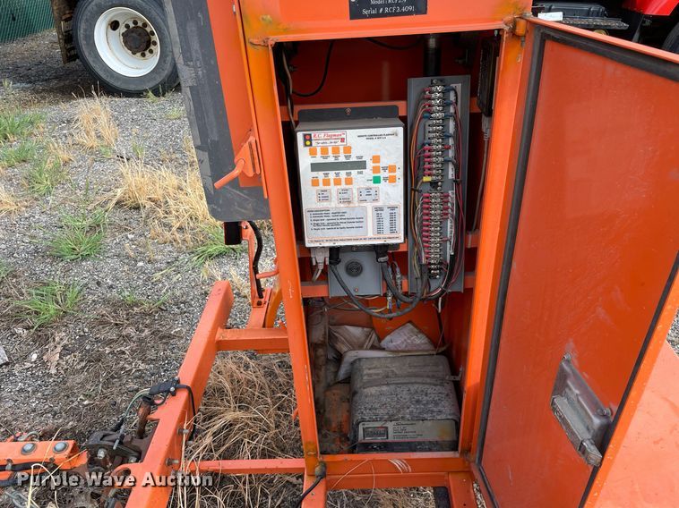 image for item LV9823 (2) 2007 R.C. Flagman traffic signals