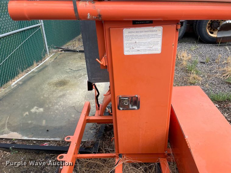 image for item LV9823 (2) 2007 R.C. Flagman traffic signals