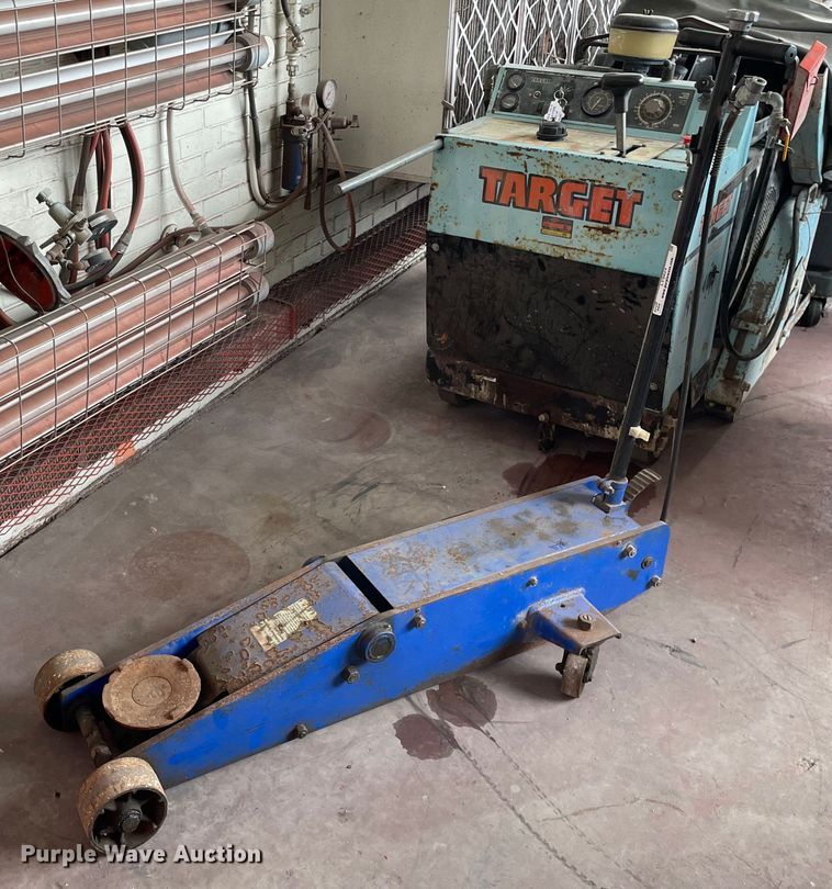 image for item LV9824 Westward  floor jack