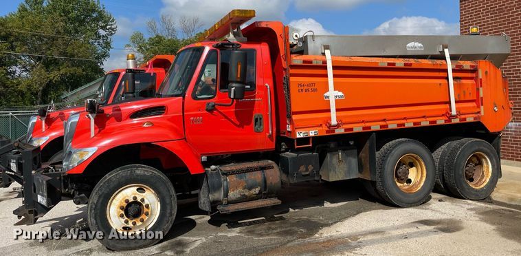 image for item LV9825 2007 International 7400  dump truck