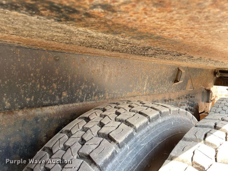 image for item LV9825 2007 International 7400  dump truck