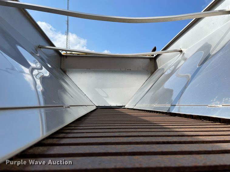 image for item LV9825 2007 International 7400  dump truck