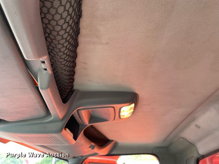 image for item LV9825 2007 International 7400  dump truck