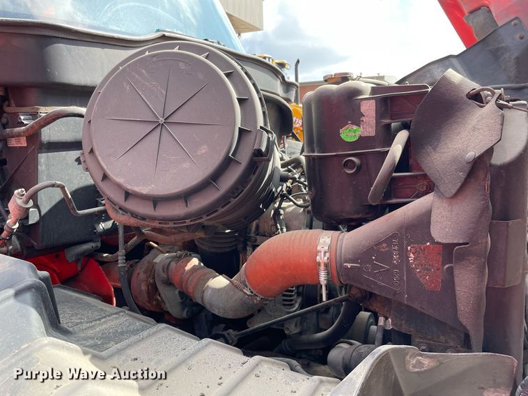 image for item LV9825 2007 International 7400  dump truck