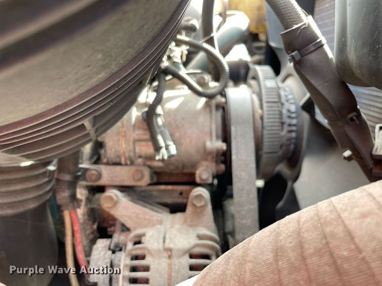 image for item LV9825 2007 International 7400  dump truck