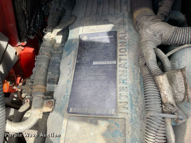 image for item LV9825 2007 International 7400  dump truck