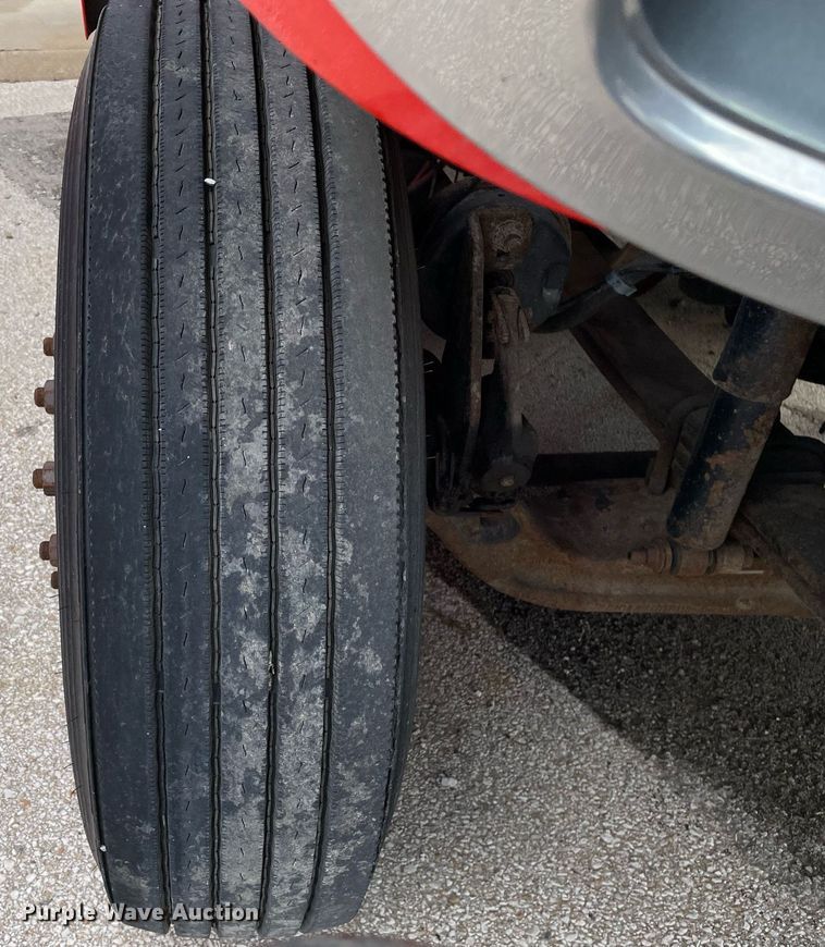 image for item LV9825 2007 International 7400  dump truck