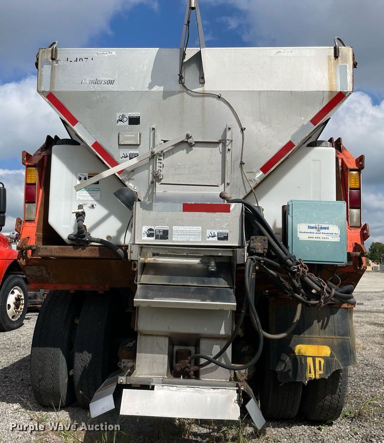 image for item LV9826 2007 International 7400  dump truck