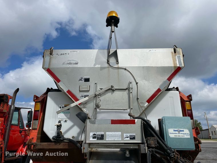 image for item LV9826 2007 International 7400  dump truck