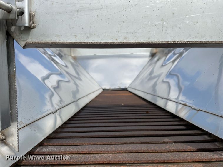 image for item LV9826 2007 International 7400  dump truck