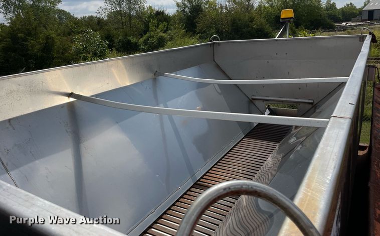 image for item LV9826 2007 International 7400  dump truck