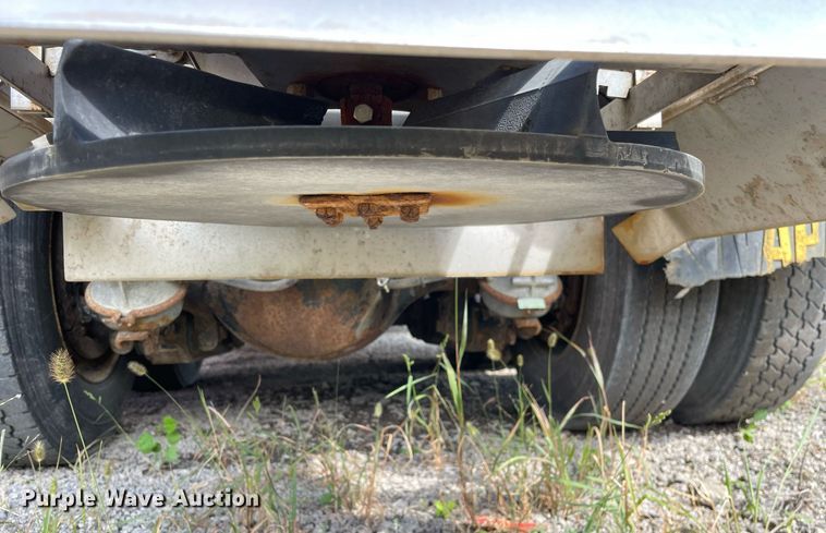 image for item LV9826 2007 International 7400  dump truck