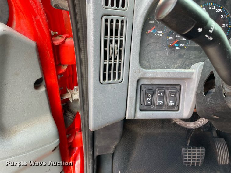 image for item LV9826 2007 International 7400  dump truck