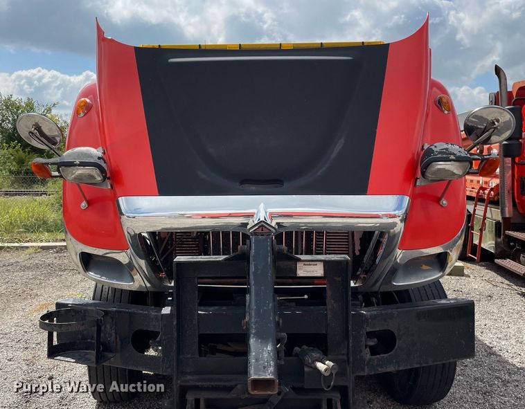 image for item LV9826 2007 International 7400  dump truck