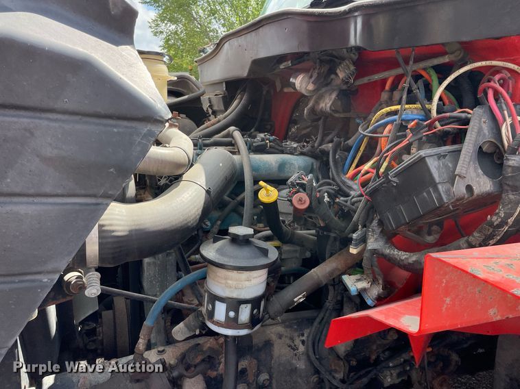 image for item LV9826 2007 International 7400  dump truck