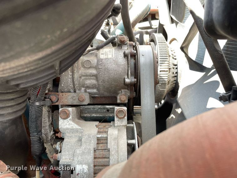 image for item LV9826 2007 International 7400  dump truck