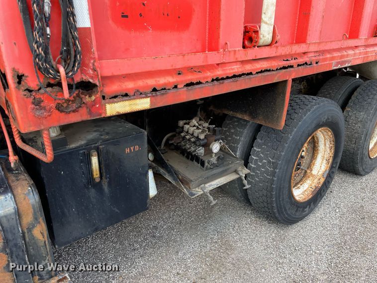 image for item LV9827 2001 Sterling LT7500  dump truck