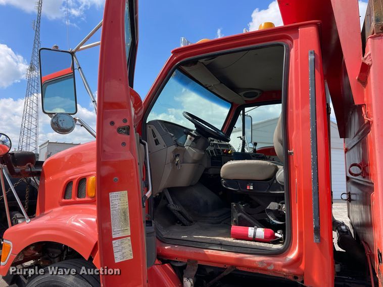 image for item LV9827 2001 Sterling LT7500  dump truck